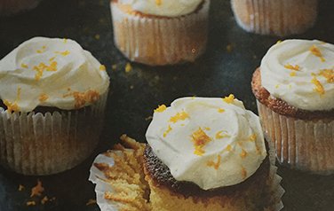Five lemon cakes